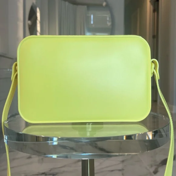 NWT Petite Jolie Pop II Lime Yellow Crossbody Bag - Picture 4 of 5